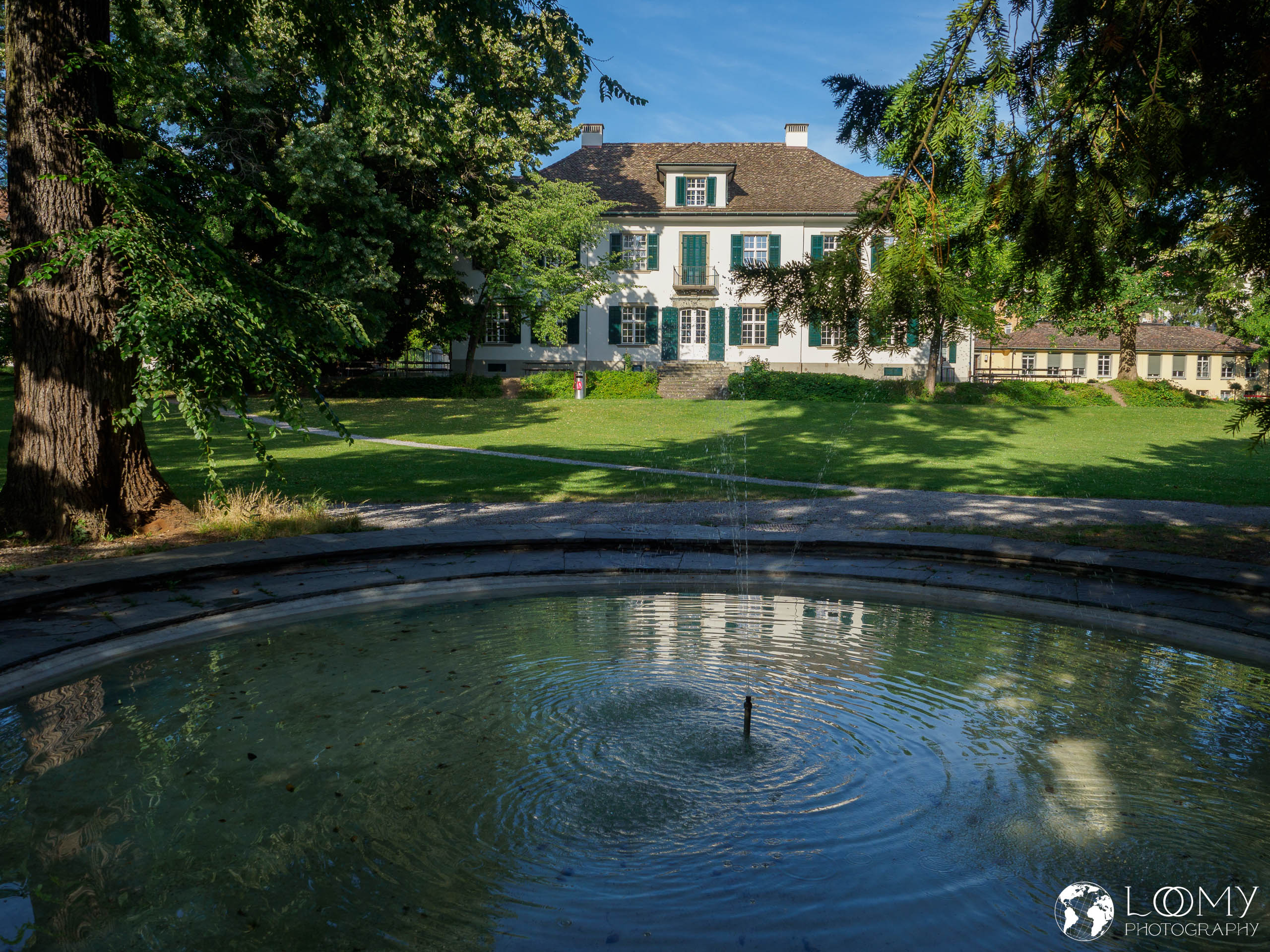 Brunnen mit Herrenhaus Beckenhof