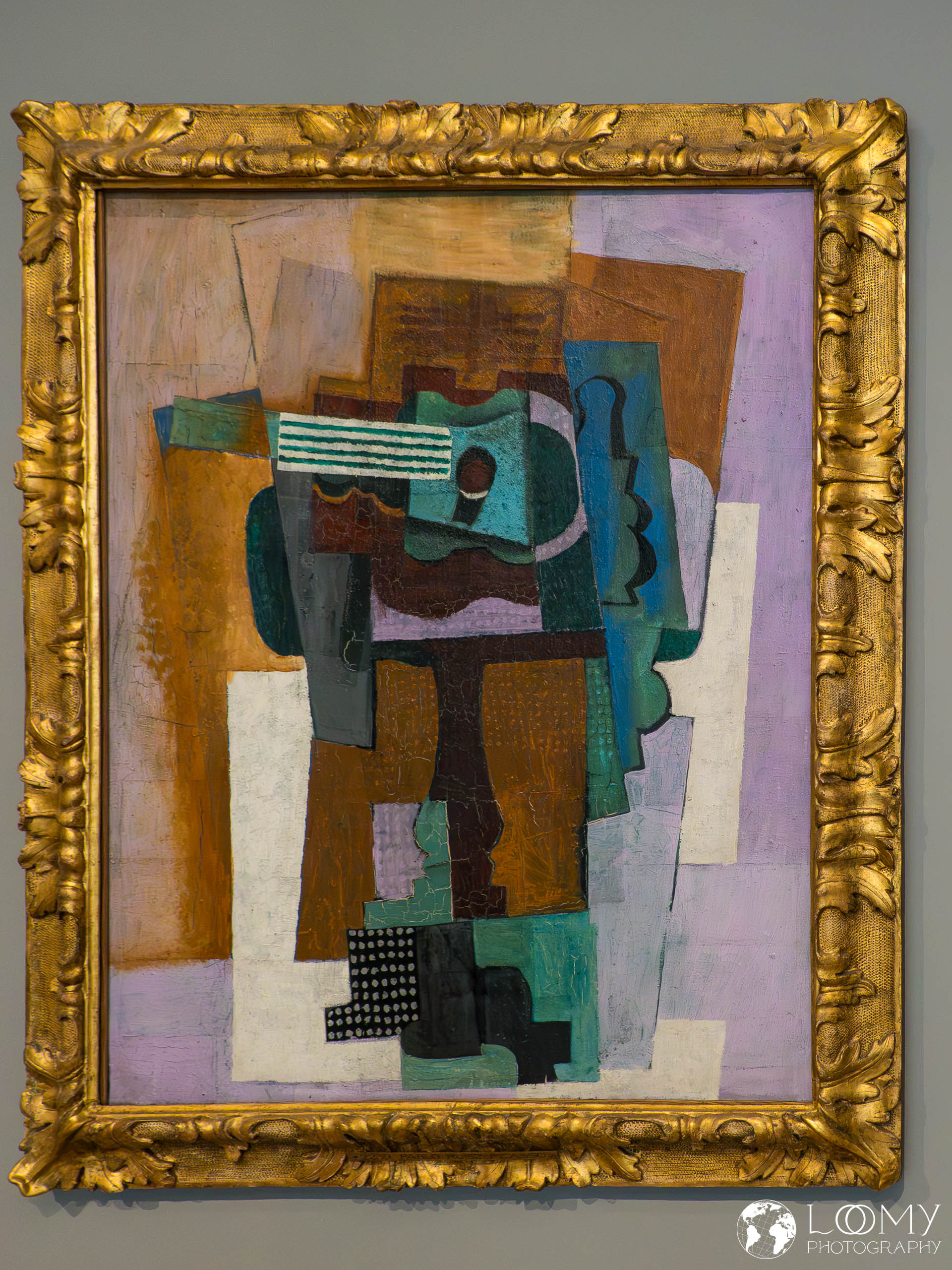 Gitarre auf einem Tischchen, 1915