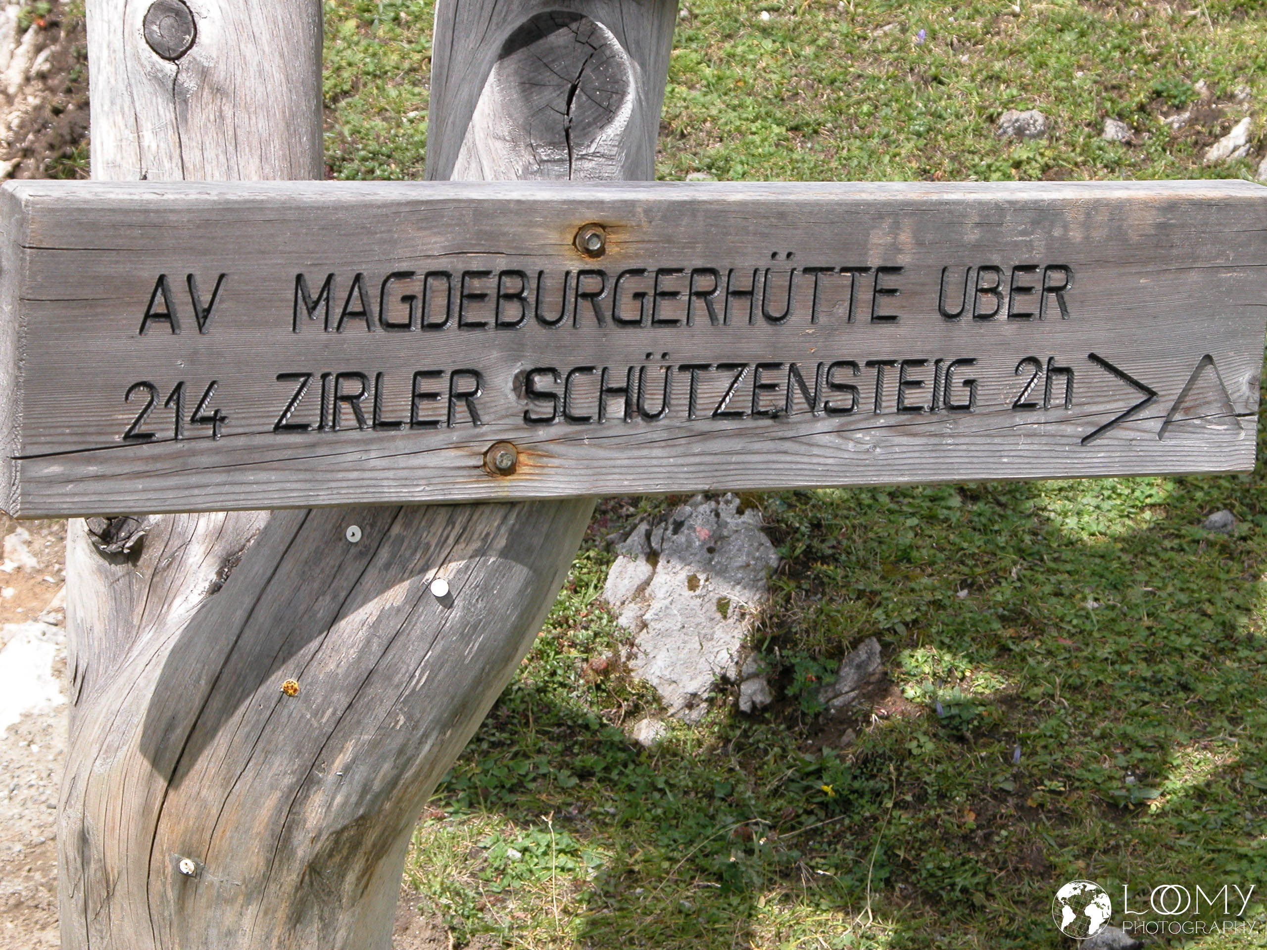 Wegweiser zum Zirler Schützensteig