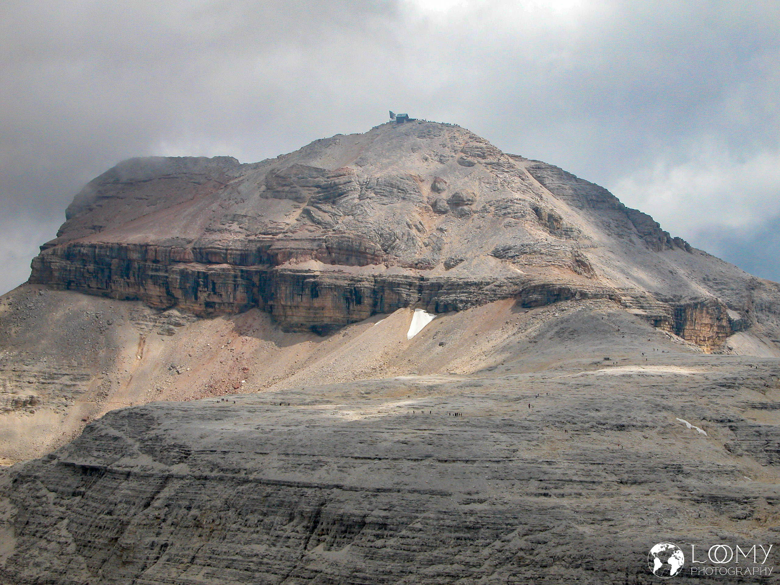 Piz Boe mit Hütte
